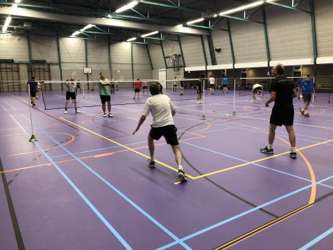 Badminton, een leuke en actieve sport voor iedereen!