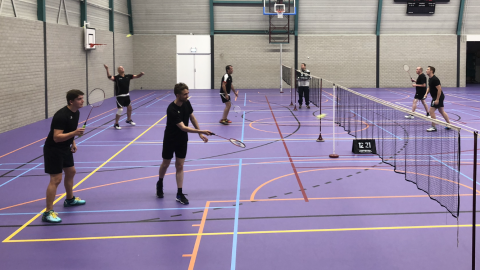 Dit seizoen worden er geen competitiewedstrijden meer gespeeld door de senioren van Badminton Club Lieshout