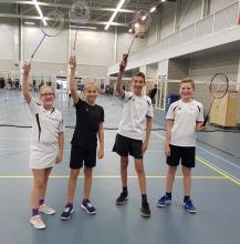 Ondanks alle maatregelen kunnen de leden van Badminton Club Lieshout tóch blijven sporten. 